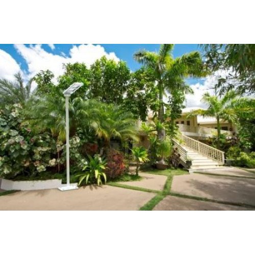 Stalp de iluminat cu Lampa echipata panou solar